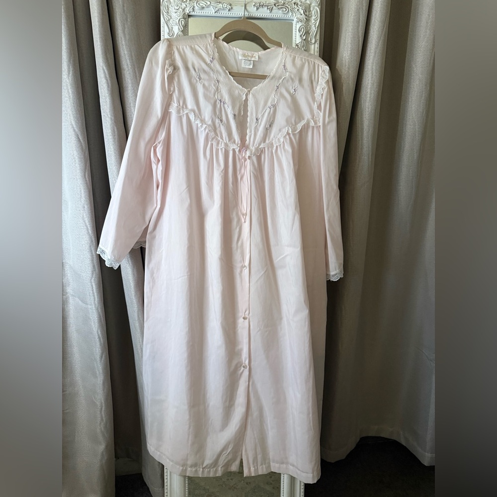 Soft Pink Women's Sleepwear Robe